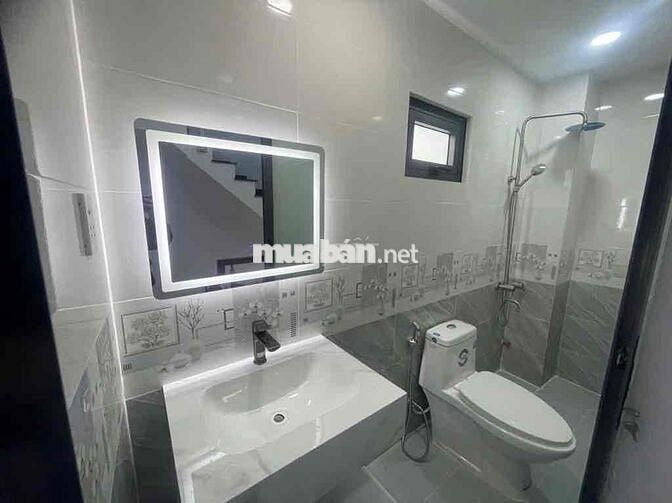bán nhà Quận 7, Võ Thị Nhờ, Huỳnh Tấn Phát, 50m2, SD180m2, nhỉnh 5 tỷ