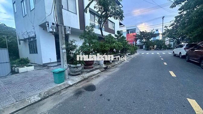 BÁN LÔ ĐẤT KẸP CỐNG ĐƯỜNG THANH LƯƠNG 28 , HƯỚNG ĐÔNG BẮC