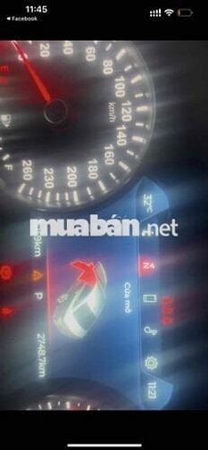 VinFast Lux A2.0 2022 bản Plus - 14900 km
