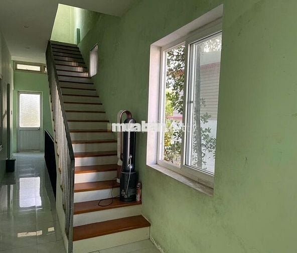 Bán nhà mặt tiền kẹp kiệt Nguyễn Xuân Hữu 64m2,2 pn,2 WC,sân thượng