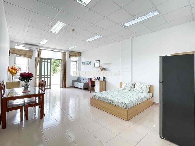 CĂN HỘ 75m2 1PN CÓ BAN CÔNG RỘNG