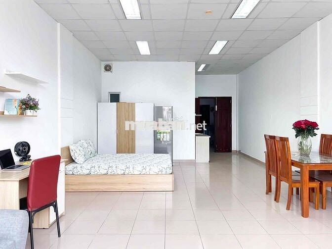 CĂN HỘ 75m2 1PN CÓ BAN CÔNG RỘNG