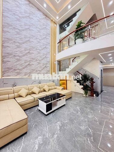 cần bán nhà 2 mặt tiền bờ kè f13 gò vấp .cách mt thống nhất 15m  .