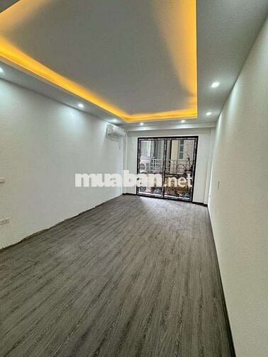 Nhà đẹp Đống Đa, 42m * 5 tầng thang máy, gần phố, sát oto, phố vip