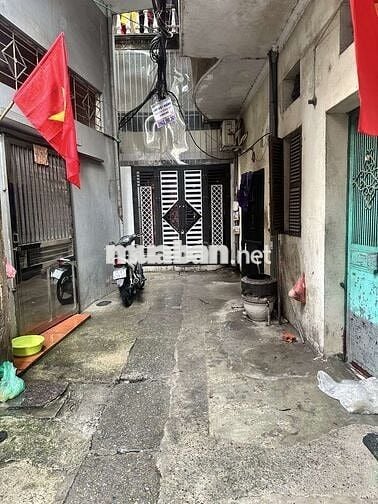 Bán nhà Trương Định oto VF3 đỗ cửa. 30m 2 tầng hơn 5₫