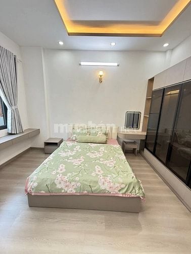 - Bán nhà SHR, hẻm 2144 Huỳnh Tấn Phát, 4mX13m, giá 4.8tỷ