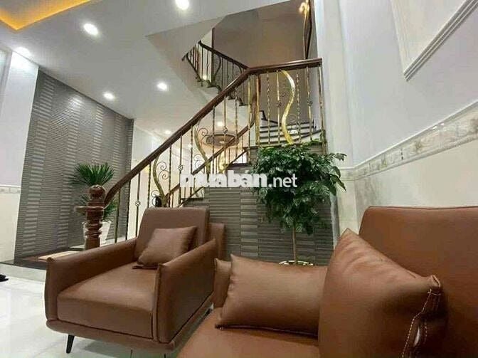 nhà full Nội Thất 3 lầu 4pn 4wc sân thượng, hẻm xe tải
