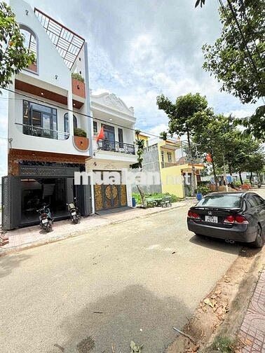 NHÀ Ở NGAY 2 LẦU, SÂN THƯỢNG  ( 4.1 x 20 ), PN TRỆT, GARA, 4 ĐỒNG TL