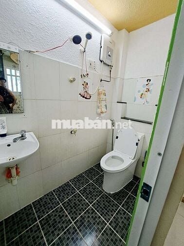 NHÀ 3 TẦNG NGAY CHỢ KÊNH 26 THÁNG 3 SÁT AEON TÂN PHÚ HẺMXTẢI CHỈ 3.65T