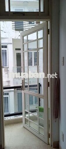 Phòng mới, đẹp, có balcon, khu an ninh, yên tĩnh