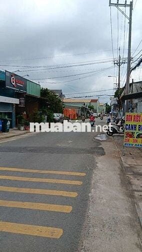 Bán nhà , Và 5 phòng Trọ . Ngay Chợ Việt kiều Củ Chi , Tân Thông hội