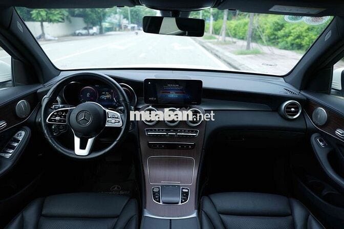 Mercedes Benz GLC200 2021 4MATIC - 46000 km
