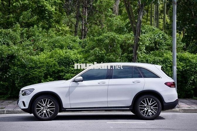Mercedes Benz GLC200 2021 4MATIC - 46000 km