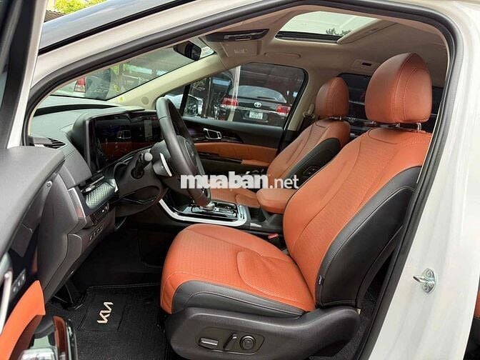 Kia Carnival 2024 Signature 2.2D - 40000 km