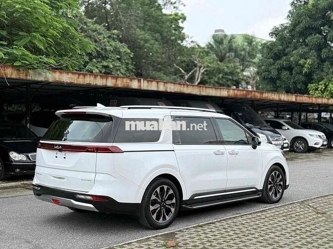 Kia Carnival 2024 Signature 2.2D - 40000 km