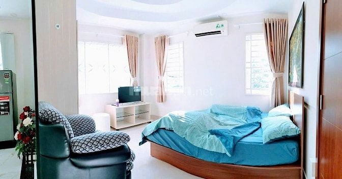 Góc Hoàng Hoa Thám-Ng Thượng Hiền,Ngang 7m,5Tầng,9PN,Thu Nhập 480tr