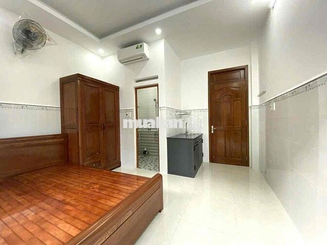 STUDIO BAN CÔNG FULL NỘI THẤT GẦN SÂN BAY