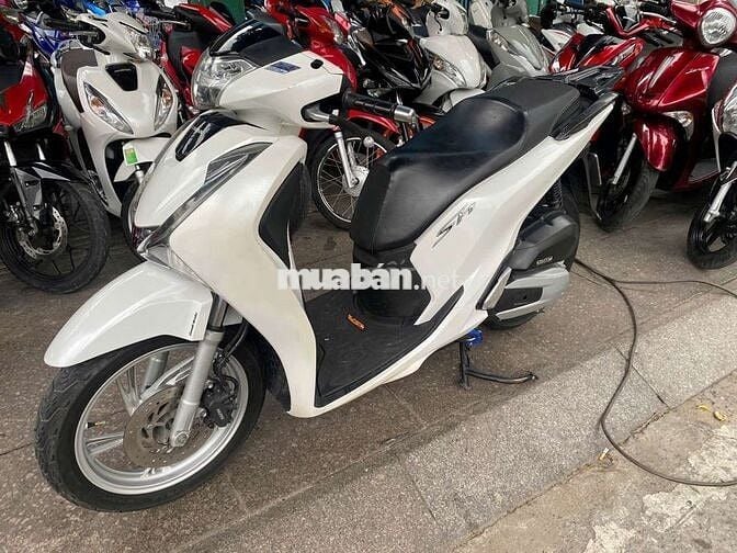 Honda SH 125 2018 mới 90% Bstp chính chủ