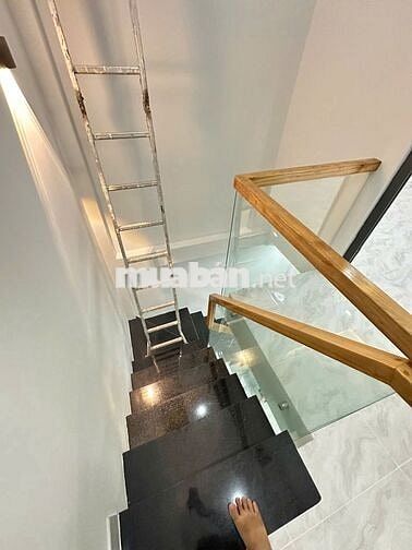 NHÀ ĐẸP THÀNH MỸ P8 TÂN BÌNH 28M²(5.2❌5.4) 2 TẦNG HẺM 3M THÔNG 4.4 TỶ