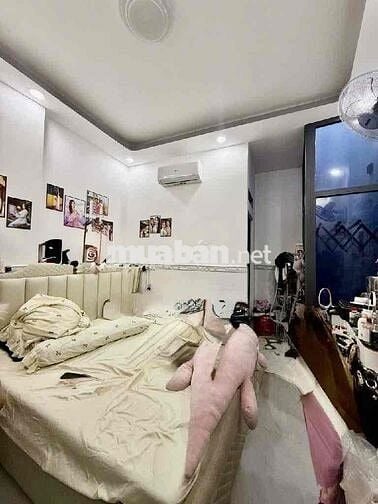 Nhà gần Chợ Rạch Ông nhỉnh 5 tỷ nở hậu, 2MT