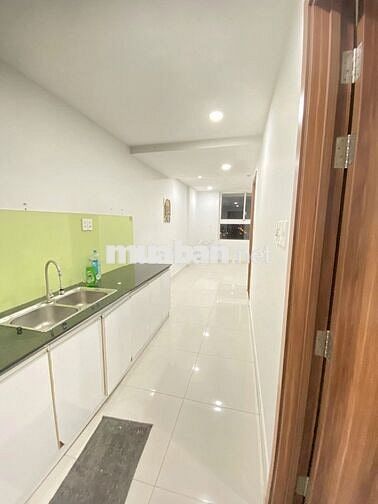 Bán 1 căn hộ 39m2, 1PN. Sổ sẵn, hỗ trợ vay. Giá 960tr. CC Samsora