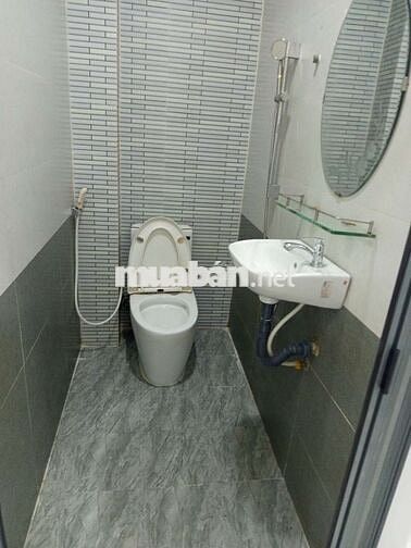 Bán nhà Bình Tân Tỉnh Lộ 10 giáp Q6 và KDC Tên Lửa giá tốt chỉ 2,x tỷ