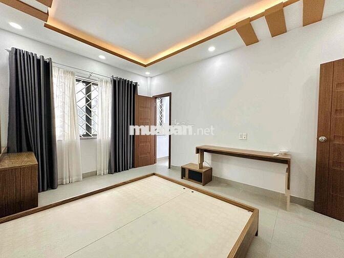 Nhà căn góc Cách Mạng Tháng Tám, P11, Quận  3