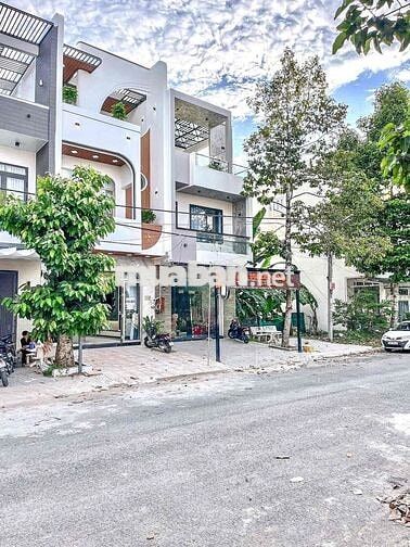 BÁN NHÀ MỚI 3 TẦNG KDC HỒNG LOAN (6A) CẦN THƠ - 5.89 TỶ