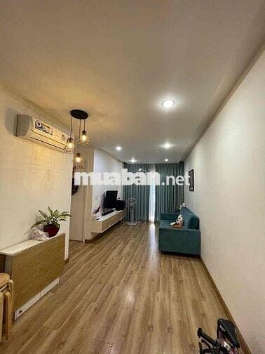 Căn hộ mt Võ Văn Kiệt đi ttQ1 5p cao cấp