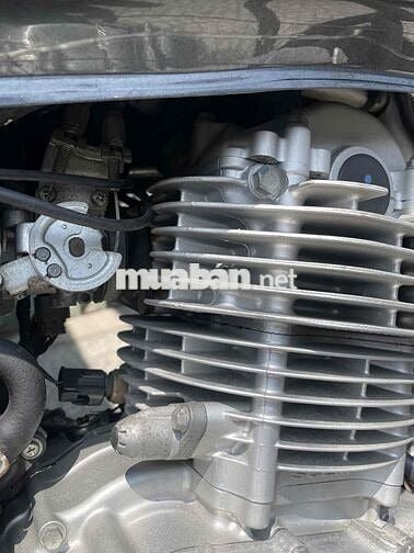Suzuki ST250