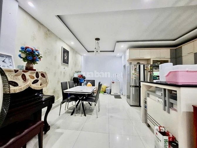 Bán Nhà KDC View Công Viên 105m2(6x17.5), 3 Tầng Tạ Quang Bửu Quận 8