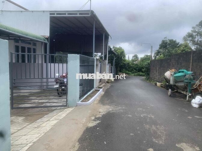 Bán nhà hẻm xe hơi đường Phan Chu Trinh,Phường Lộc Tiến,Tp Bảo Lộc.