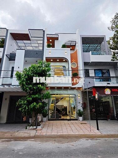 Bán nhà mới full nội thất kdc hồng loan