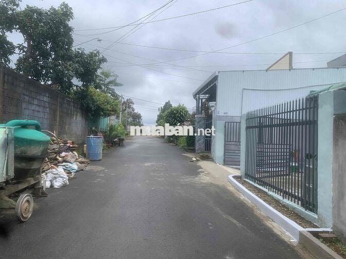Bán nhà hẻm xe hơi đường Phan Chu Trinh,Phường Lộc Tiến,Tp Bảo Lộc.