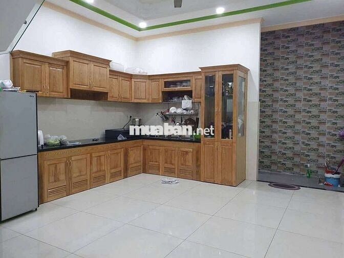 nhà trệt lầu gần trung tâm y tế Dĩ An
- Diện tích 100m2