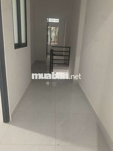 BÁN NHÀ TRƯỜNG CHINH, VỊ TRÍ ĐẸP, QUẬN 12,DT 68M²(4×17), 2TẦNG 5PN,5WC
