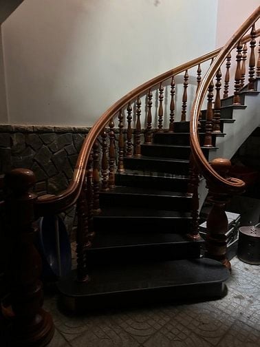 Nhà ở chính chủ, đẹp thoáng mát, hướng đông, mặt tiền đường rộng 16m, 
