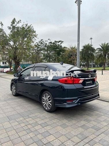 Honda City 2018 1.5 TOP - 70000 km bán gấp