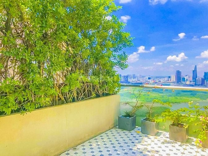 Bán hoặc cho thuê Duplex tại Saigon Pearl Bình Thạnh 4 phòng ngủ 600m2