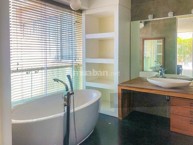 Bán hoặc cho thuê Duplex tại Saigon Pearl Bình Thạnh 4 phòng ngủ 600m2