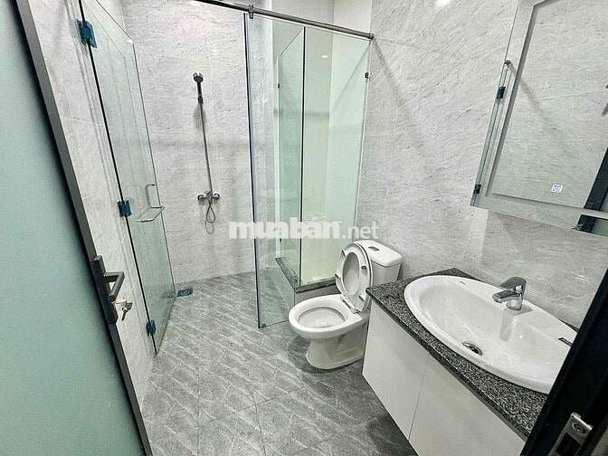 cho thuê căn hộ 1 phòng ngủ cao cấp đầy đủ nội thấp gần sân bay