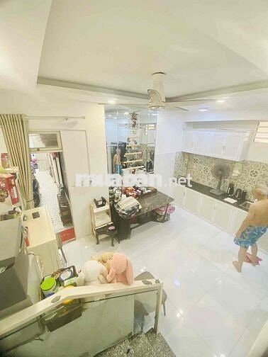 BÁN NHÀ ĐẸP GIÁ TỐT – NGAY CỔNG NHÀ GA T3, SÂN BAY TÂN SƠN NHẤT