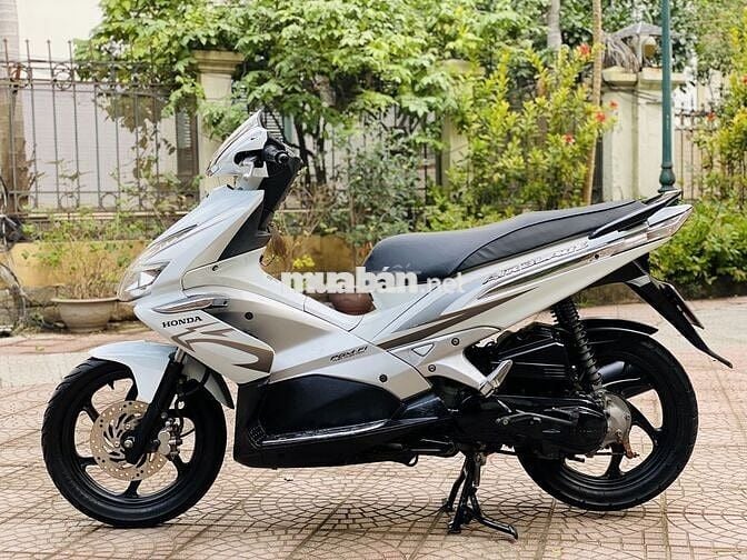 HONDA AIR BLADE 110 FI MÀU TRẮNG NGUYÊN ZIN 2011