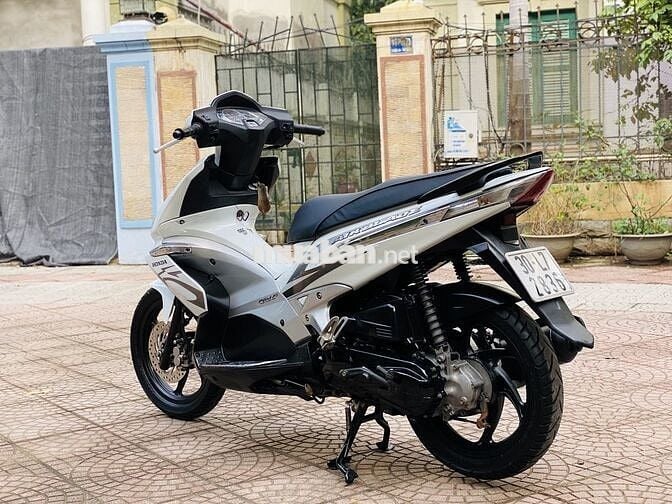 HONDA AIR BLADE 110 FI MÀU TRẮNG NGUYÊN ZIN 2011