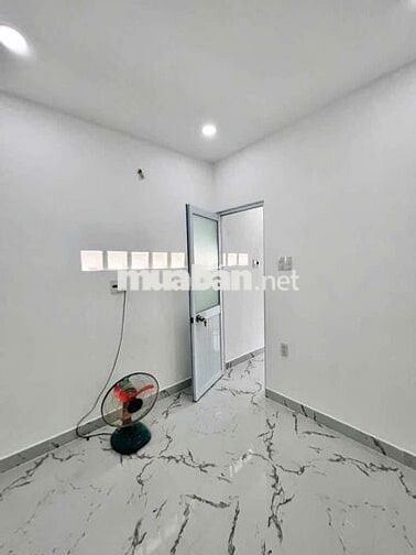 BÁN NHÀ MỚI 2 TẦNG CHIẾN LƯỢC - SÁT TÊN LỬA GIÁ CHỈ 1,65 TỶ