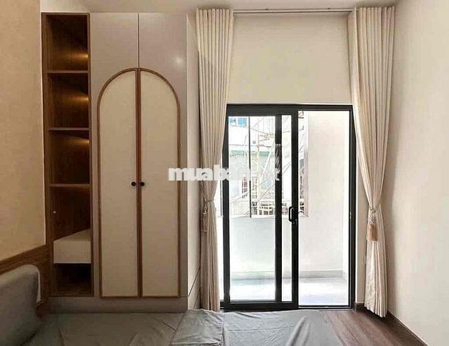 SIÊU PHẨM 3 TẦNG – GIÁP QUẬN 1 – GẦN MẶT TIỀN