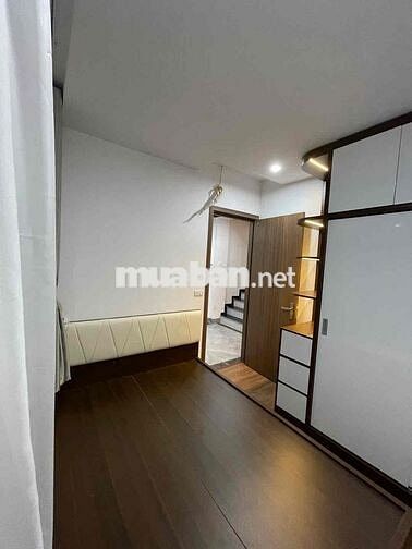 BÁN NHÀ NGÕ CẦU GIẤY - 30M - 5 TẦNG - MT 5M - NGÕ Ô TÔ GIÁ 8.35 TỶ