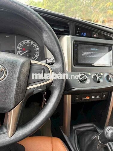 Toyota Innova 2021 E 2.0 MT - 82000 km
