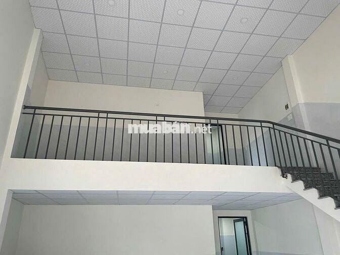 Nhà Hiệp Thành 1, Thủ Dầu Một Góc 2 mặt tiền sạch đẹp, giá 5.5 triệu
