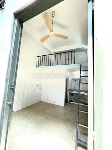 Trọ Thang Máy Ban Công Ngay ĐH Luật Ko Giới Hạn Người Ở